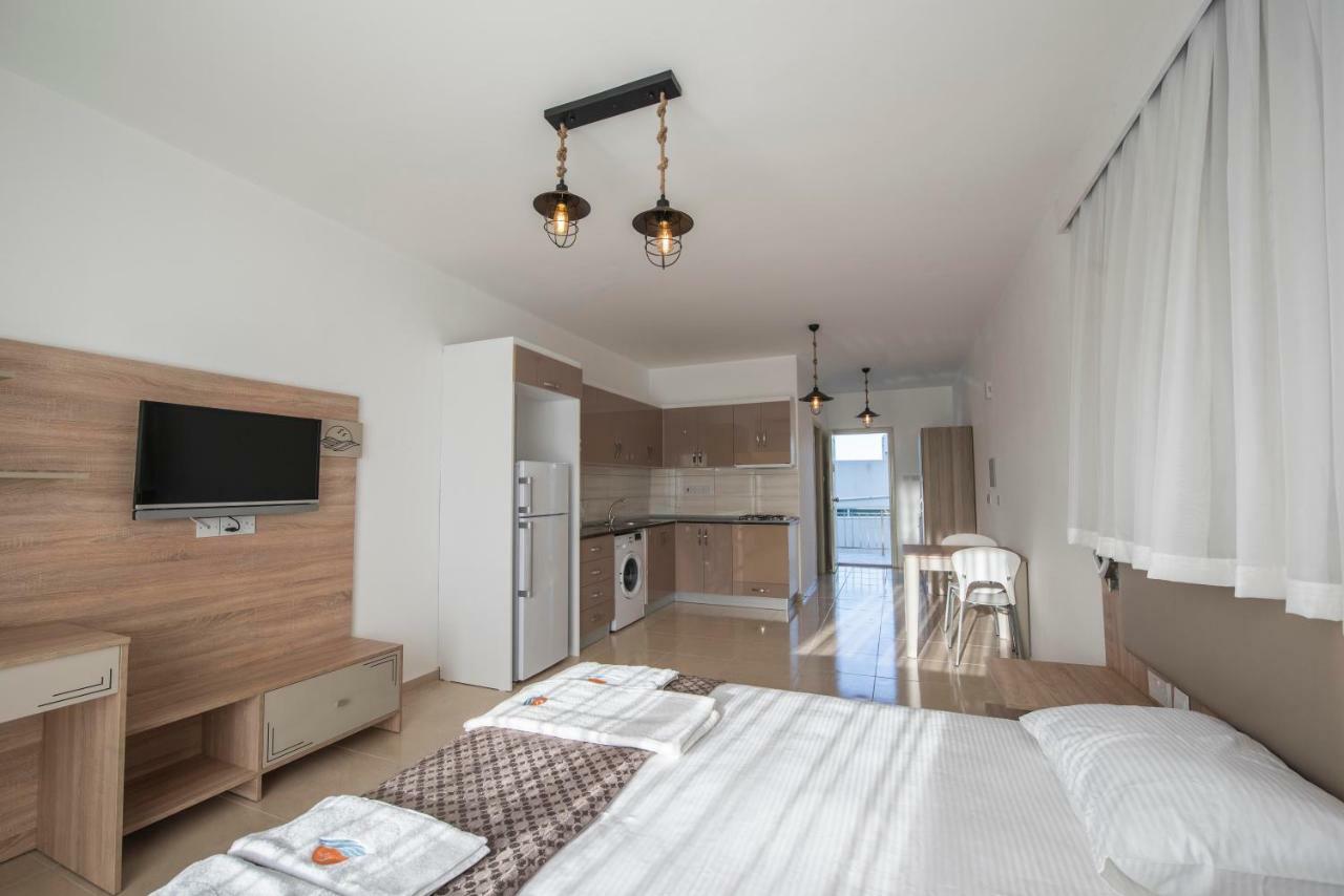 Deniz Airport Suites Nicosia Exterior photo