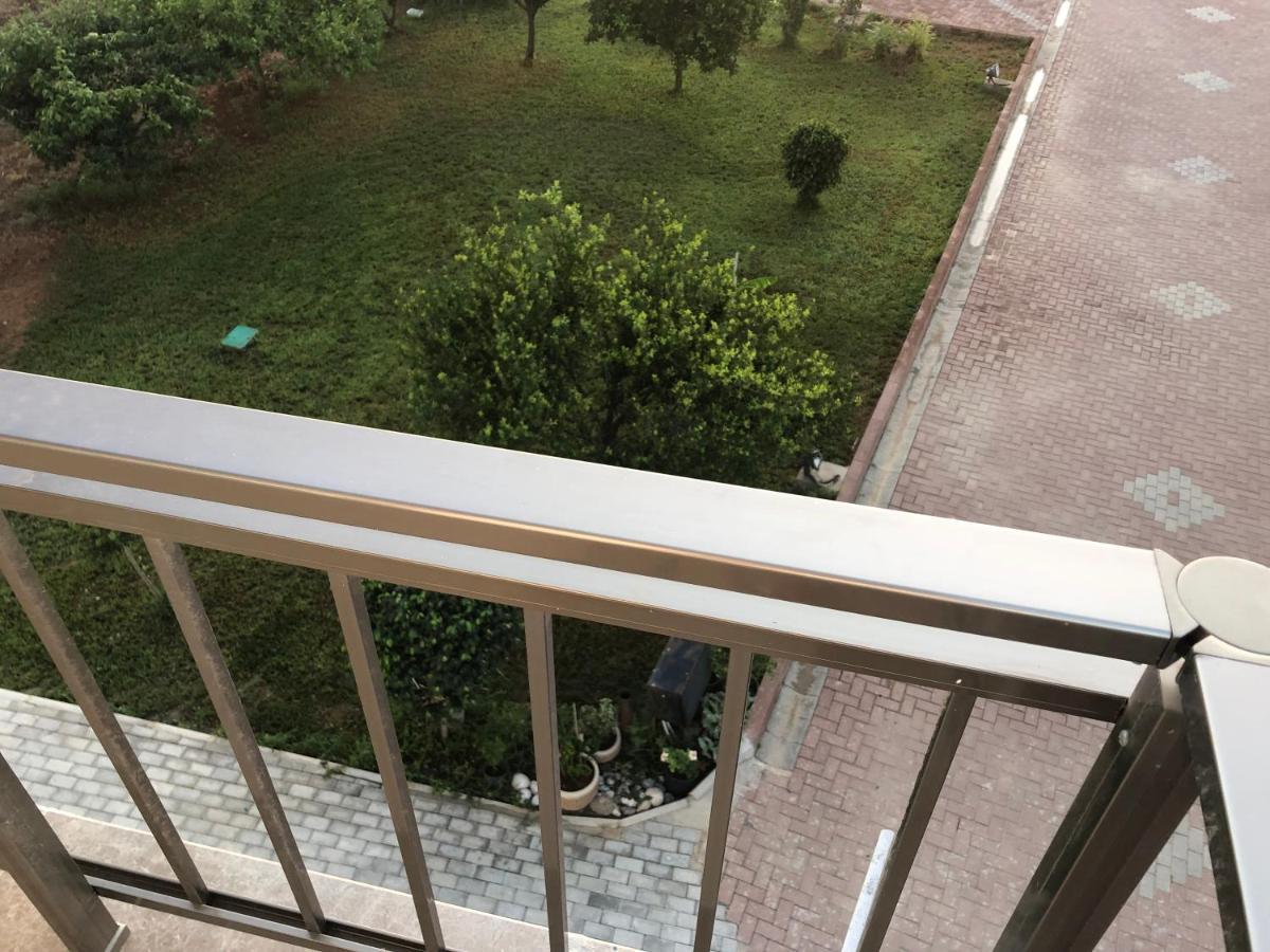 Deniz Airport Suites Nicosia Exterior photo